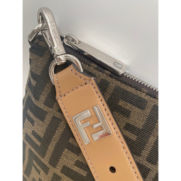 NEW FENDI FF LOGO ZIP CLUTCH SHOULDER BAG NWT! - Picture 8 of 16